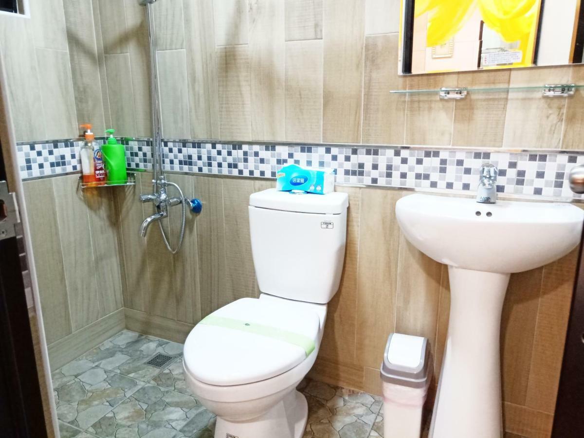 Woju Homestay Tainan Bagian luar foto